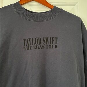 Taylor Swift The Eras Tour Sweatshirt Crewneck Size Small